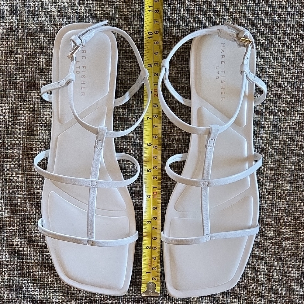 Marc Fisher White Marris Sandals - Picture 5 of 9